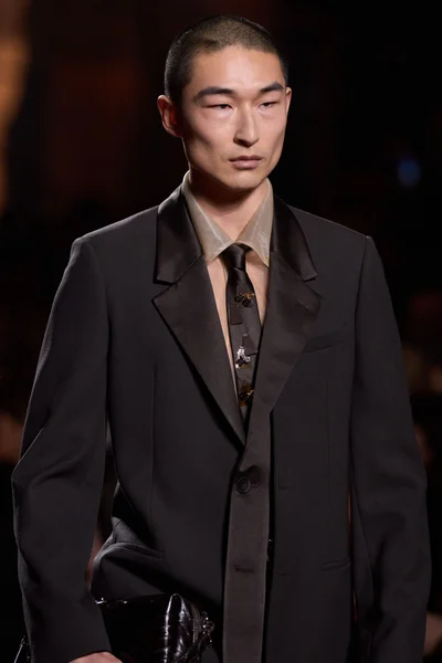 Look 106